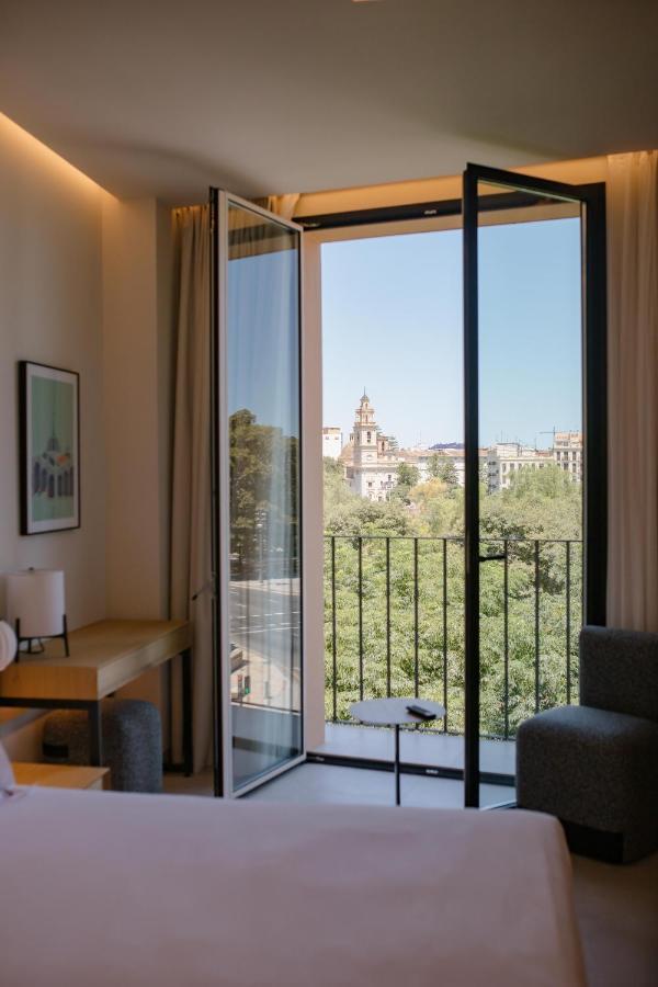 Myr Puerta Serranos Valencia Bagian luar foto